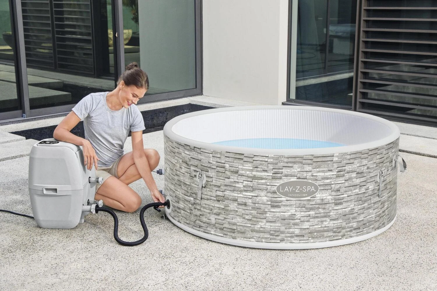Bestway Opblaasbare Jacuzzi Lay-Z-Spa Vancouver Plus Rond Grijs D 155 H 60 Cm 4 Bestway Opblaasbare Jacuzzi Lay-Z-Spa Vancouver Plus Rond Grijs D 155 H 60 Cm - Afbeelding 4